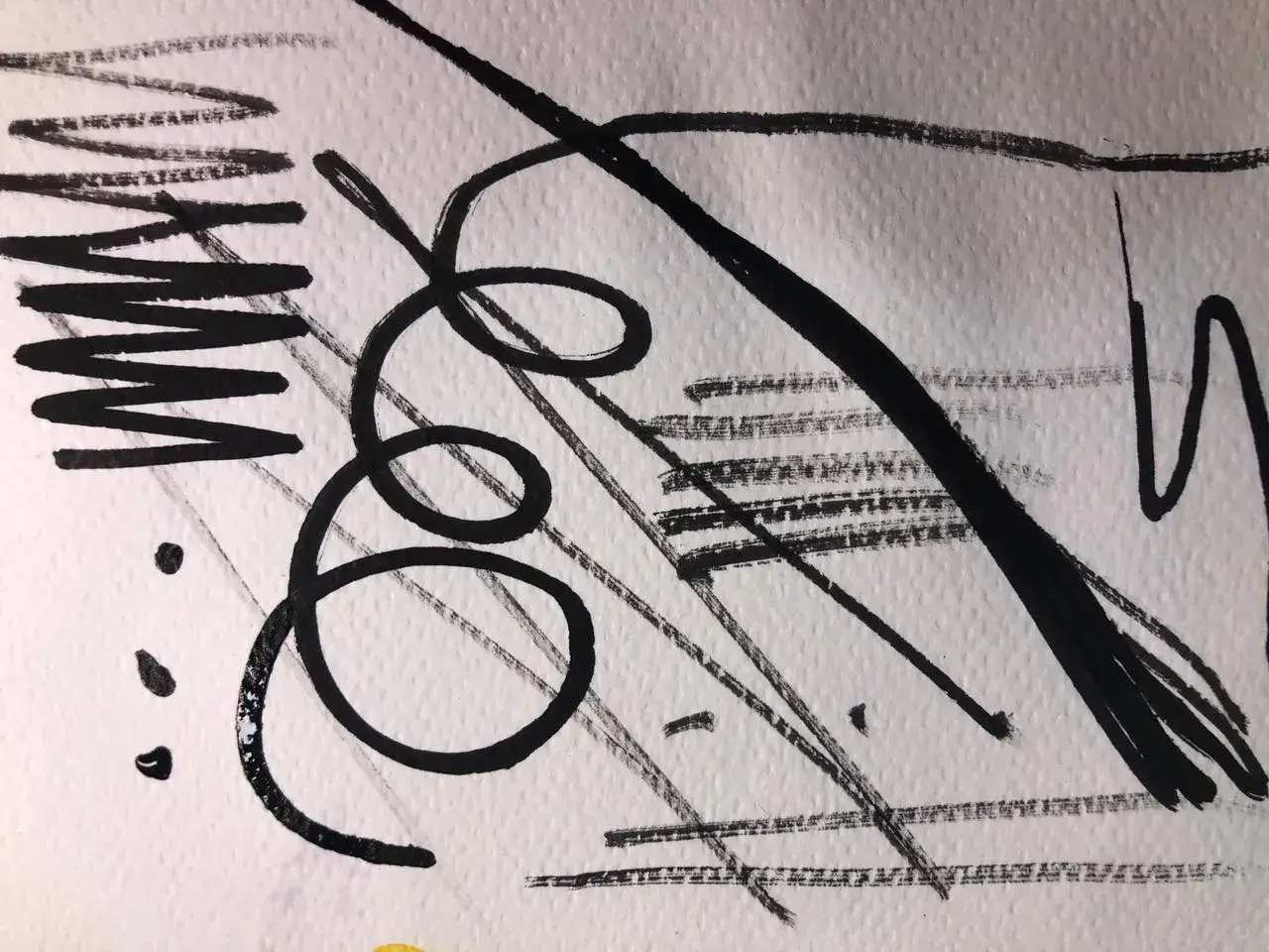 s'entraîner à appliquer l’encre de chine