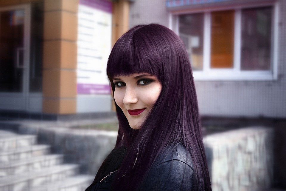 reference photo for drawing long, straight hair on a manga girl