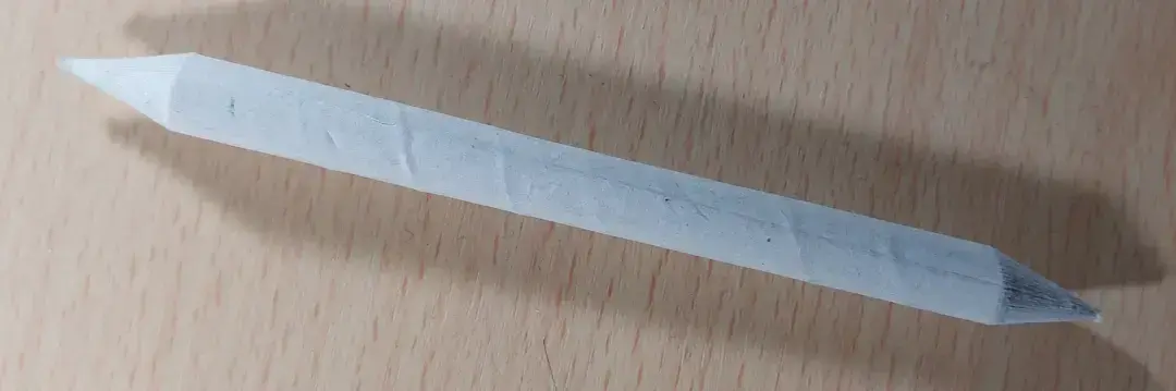 photo d’une estompe pour dessiner avec la technique de l’estompage