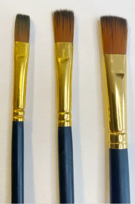 les pinceaux plats pour faire de l’aquarelle