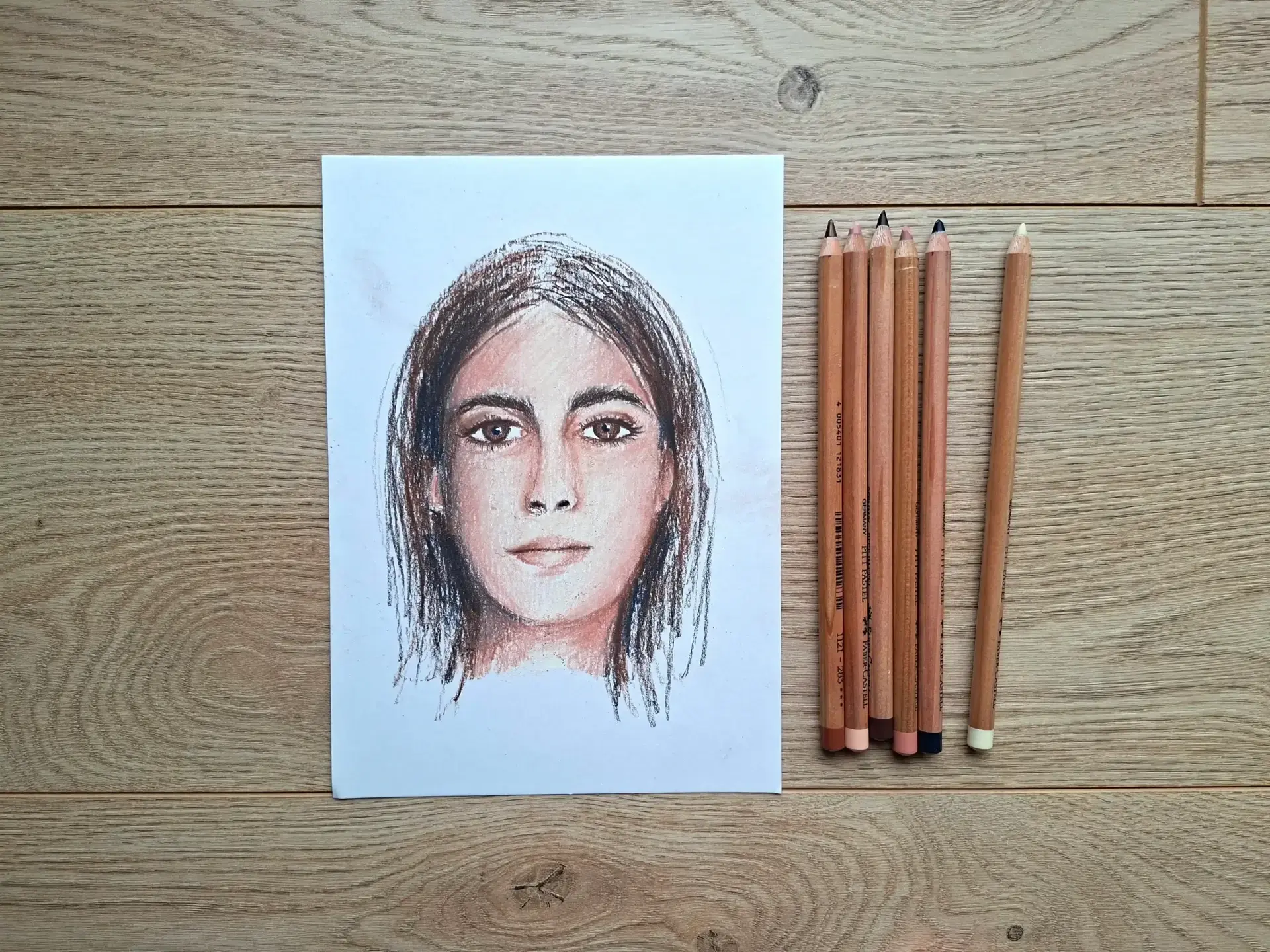 Ein Porträt mit trockenem Pastell zeichnen