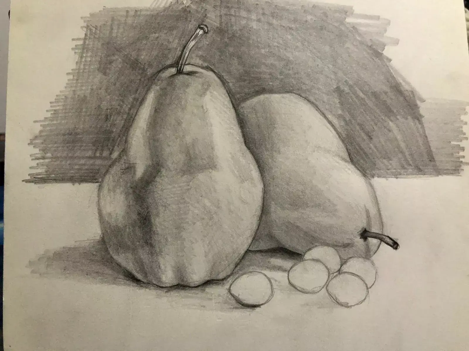base d’un dessin de poire au crayon